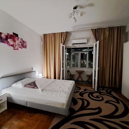 Amytis Flat Old City Bucharest Apartment Bagian luar foto