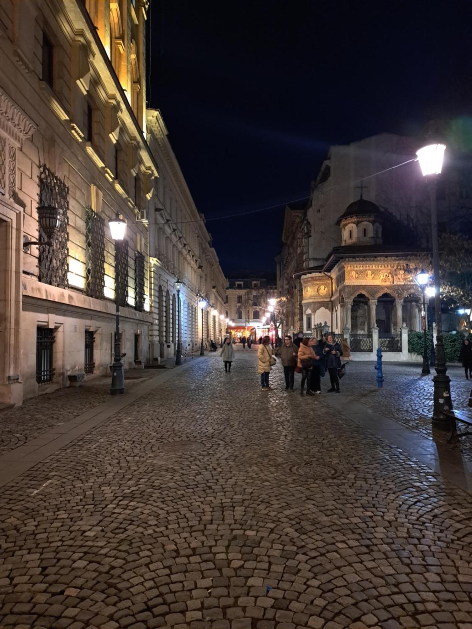 Amytis Flat Old City Bucharest Apartment Bagian luar foto