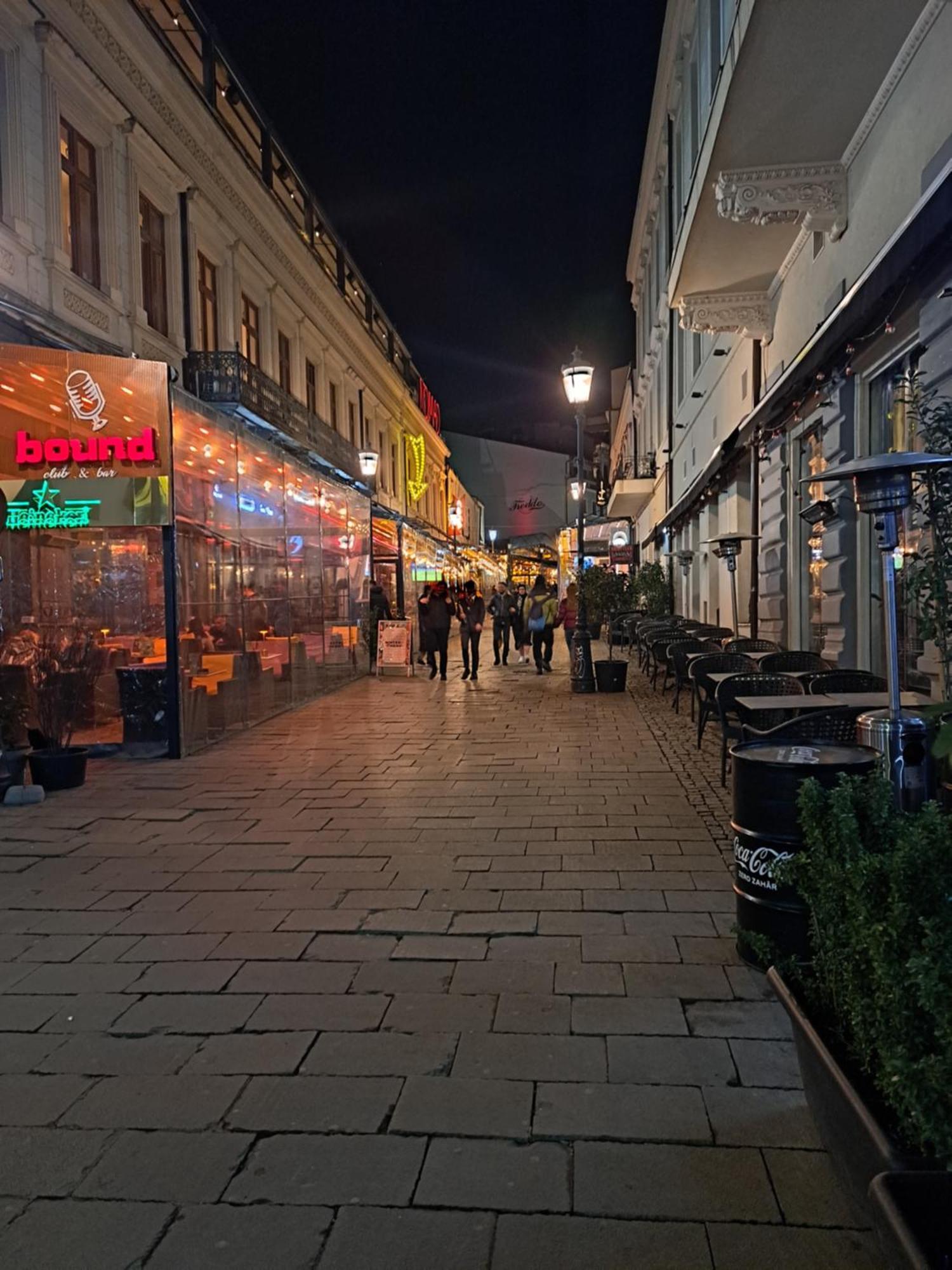 Amytis Flat Old City Bucharest Apartment Bagian luar foto