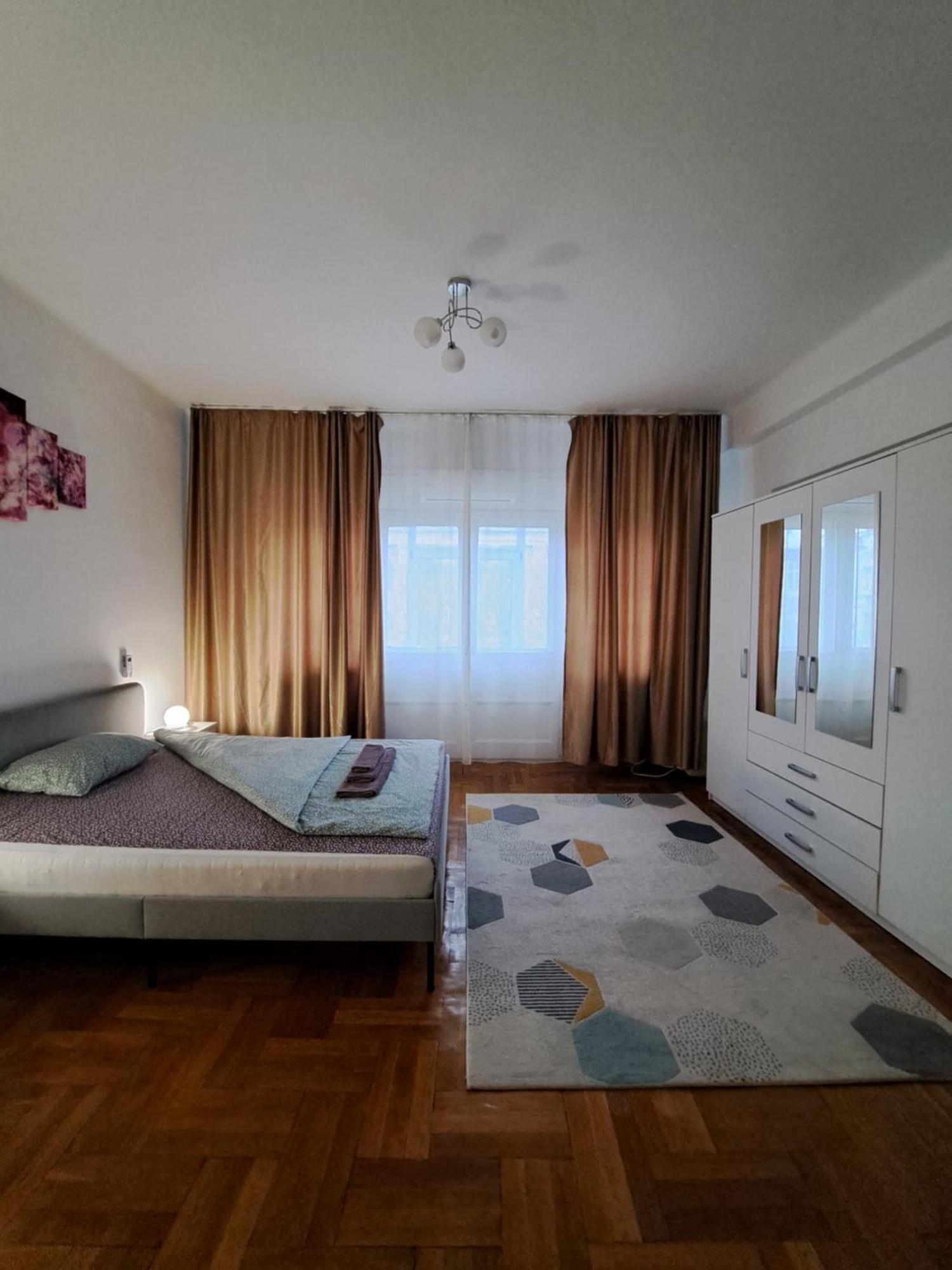 Amytis Flat Old City Bucharest Apartment Bagian luar foto